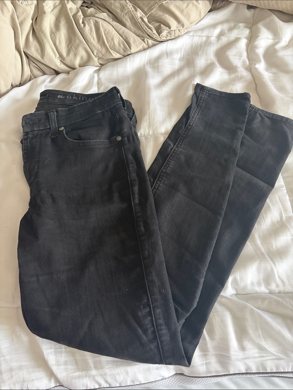 7 for all Mankind Skinny Black Jeans - 28